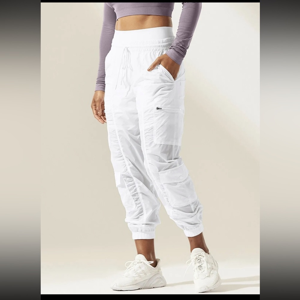 Athleta Parachute Cargo Pant Size 0
